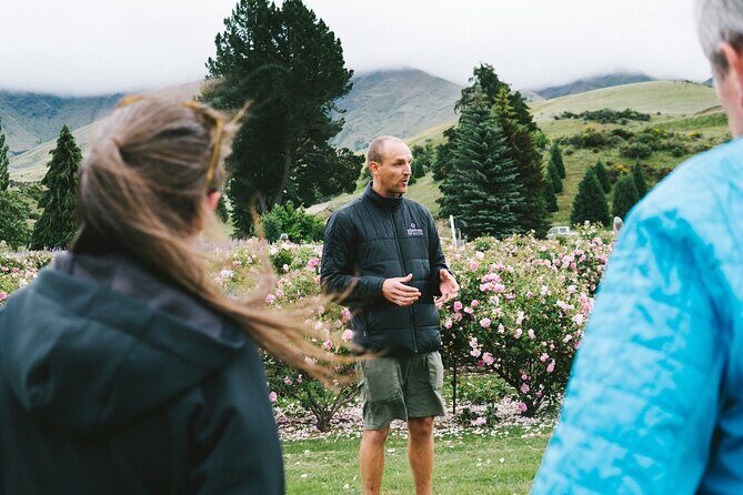 6 Hour's - Queenstown's Helicopter Gin Tour - Helicopter Line to the Crown Range: the mountaintop gin moment