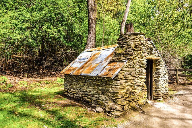 Arrowtown to Queenstown Bike Tour with Shuttle - Park Street Start and the 4:30pm Bike Lock-Up