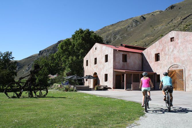 Bike The Wineries (3/4 Day) - Ride Through Queenstown Vineyards - Getting started: transfers and the Arrow Junction launch