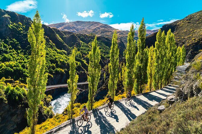 Bike The Wineries (Full-Day) - Bike & Wine Tour - Kawarau Suspension Bridge: the bungy landmark you can bike past