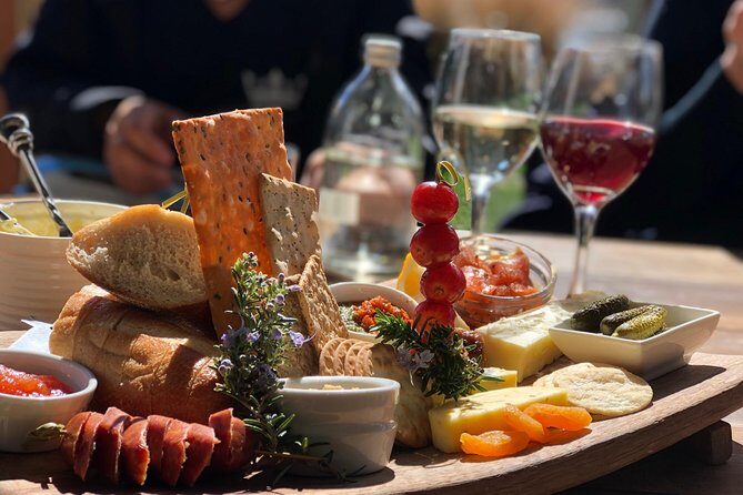 Bike & Wine Tour: Arrowtown to Valley of the Vines - Going Blue Queenstown: Clear Communication and Pickup Flexibility
