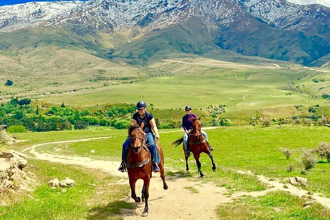 Cardrona High Country Pub Trail Horse Riding Trek (Intermediate+) - The Cardrona Hotel stop: a drink break with history baked in