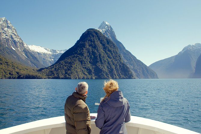 Cruise Milford Small Group Day Tour from Queenstown - Te Anau and Te Anau Downs: the gateway feel to Milford Track