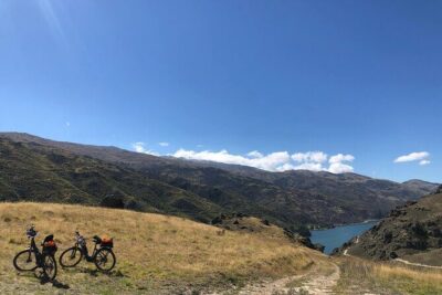 ebike tour lake Hawea river track to Wanaka - Getting there: the 15-minute Lake Hawea transfer and why timing matters