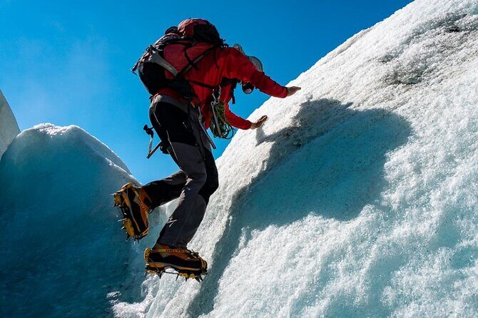 Franz Josef Glacier Helihike ex Queenstown - Getting equipped: boots, crampons, and the safety mindset