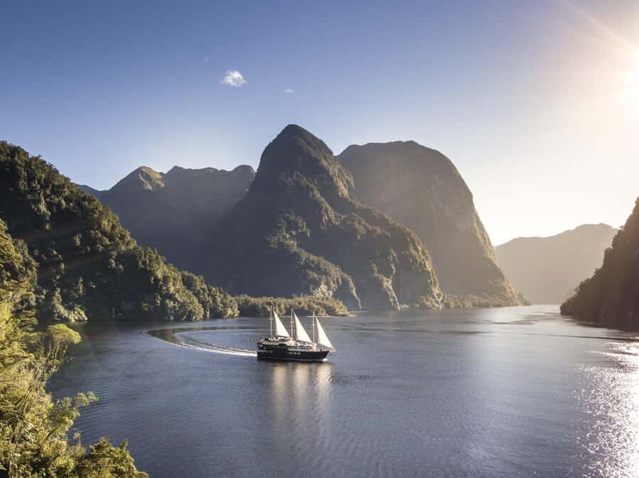 From Queenstown: Doubtful Sound Wilderness Day Trip - Lake Wakatipu to Lake Manapouri: the scenic build-up