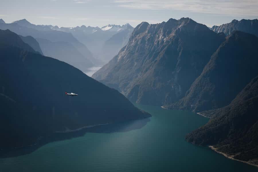 From Queenstown: Milford Sound Full-Day Trip by Plane & Boat - The 5-hour flow: pickup, flight out, cruise, flight back