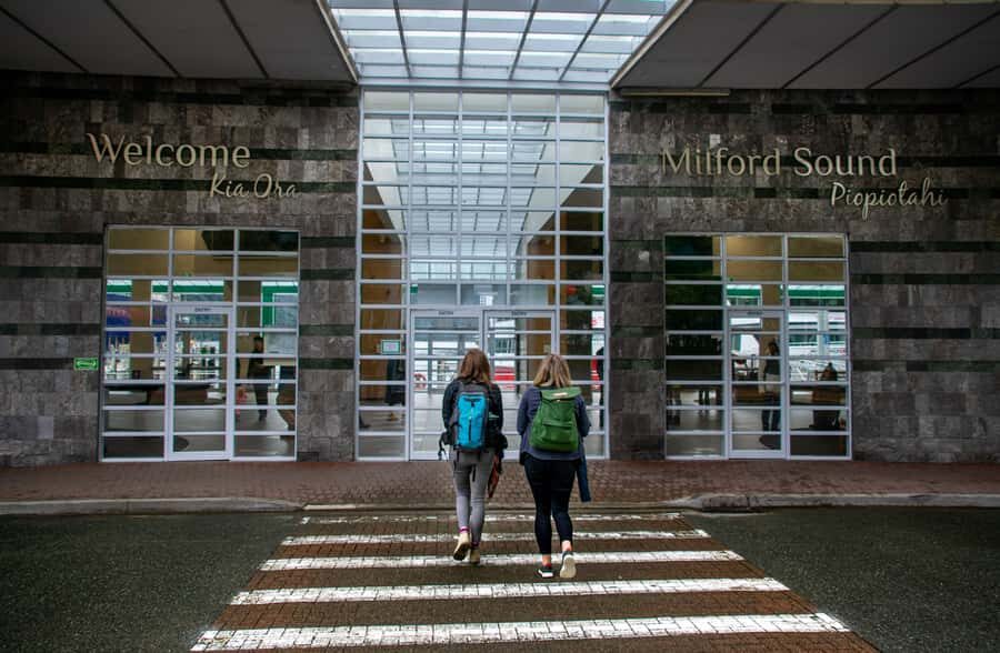 From Te Anau: Milford Sound Coach Tour and Cruise - Photo Stops and Nature Walks: How to Make Them Worth Your Time