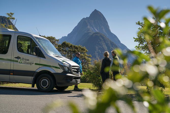 Full-Day Milford Sound Tour with Cruise and Walks from Te Anau - Lake Te Anau and Lake Gunn: where the day gets scenic before it gets wild