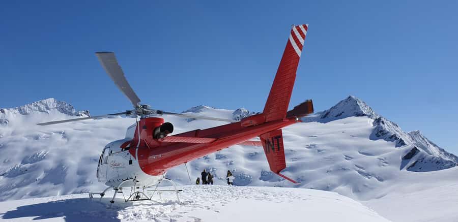 Glacier Explorer & Earnslaw Burn Helicopter Flight - Skippers Canyon and Rees Valley: the first big views come early