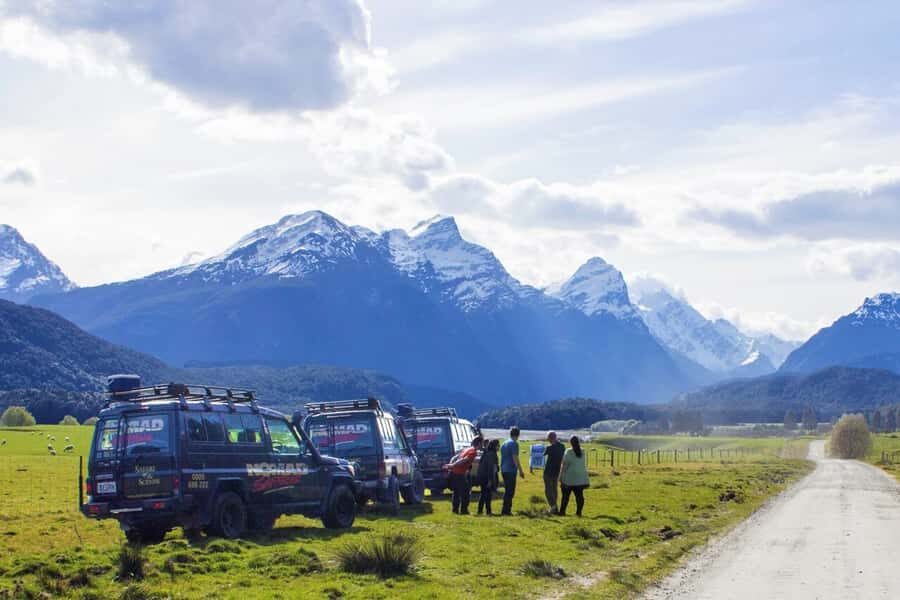 Glenorchy: 4WD Lord Of the Rings Tour Half-Day - The route to Glenorchy: Lake Wakatipu views and Paradise Valley stops