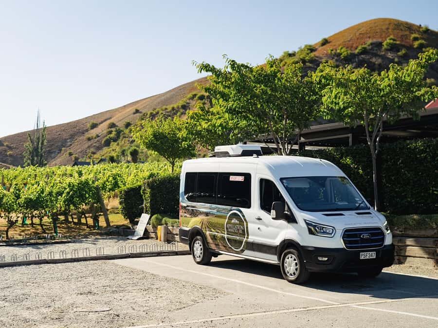 Gourmet Food and Wine Tour with Lunch and Wine Tastings - Gibbston and the Wine Cave: The Pairing Moment You’ll Remember