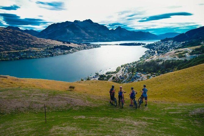 Guided eBike Tour 'Ride to the Sky' - The uphill you came for: Grants Peak and 360° Wakatipu views
