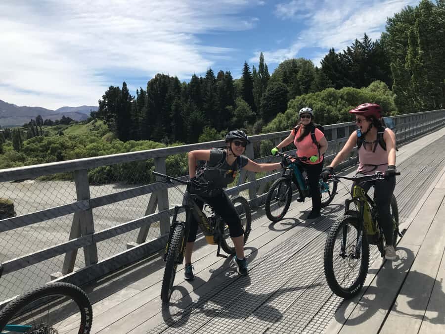 Guided Scenic E-bike Tour - Ride to the Lake - Lakefront views: when the effort pays off