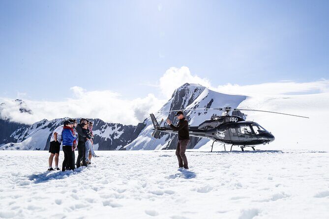 Helicopter Tour Including Glacier Landing from Queenstown - From Frankton to the Southern Alps: how you start the flight