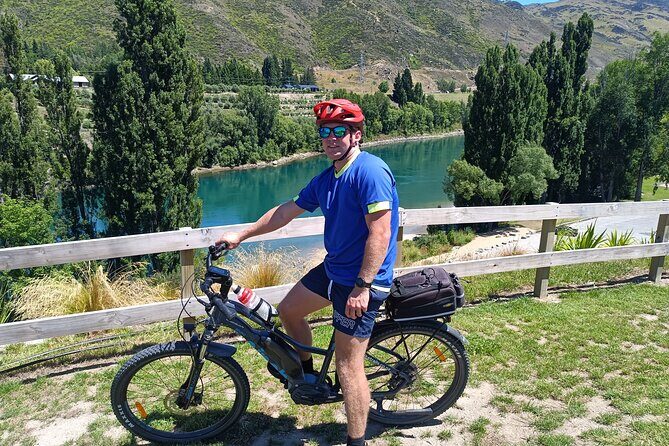 Lake Dunstan Cycleway Bike Rental And Return Shuttle - The 42 km Cromwell to Clyde ride on e-bikes