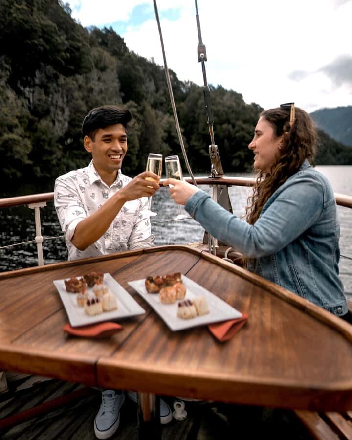 Lake Te Anau: 3-Hour Boat Cruise with Guided Walk - Getting Started: Meet at the Te Anau Wharf