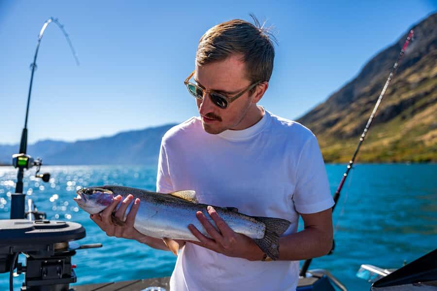 Lake Wakatipu: 3 Hour Fishing Adventure by Boat - Quick take: what makes this trip work so well