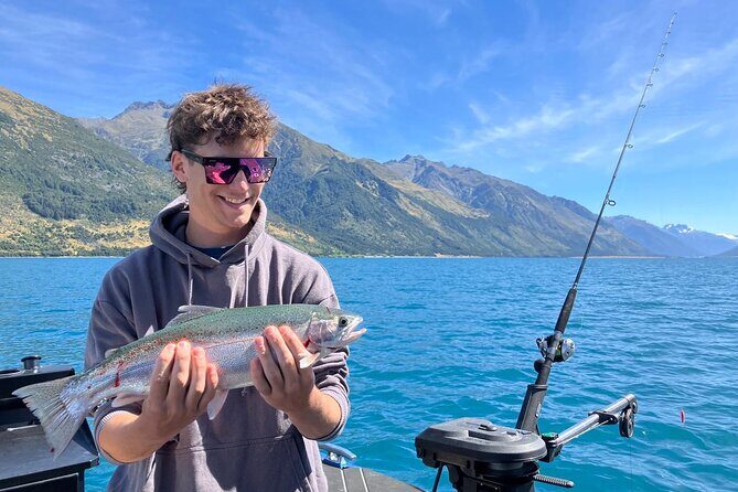 Lake Wakatipu Queenstown: 3 Hour Fishing Adventure by Boat - Keeping your catch (and getting it ready to eat)