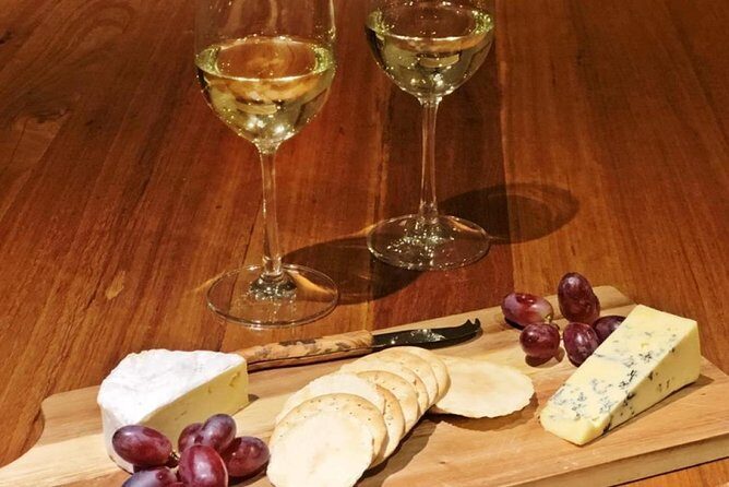 Lake Wanaka 1-Hour Cruise Including Wine and Cheese - Key highlights worth your attention
