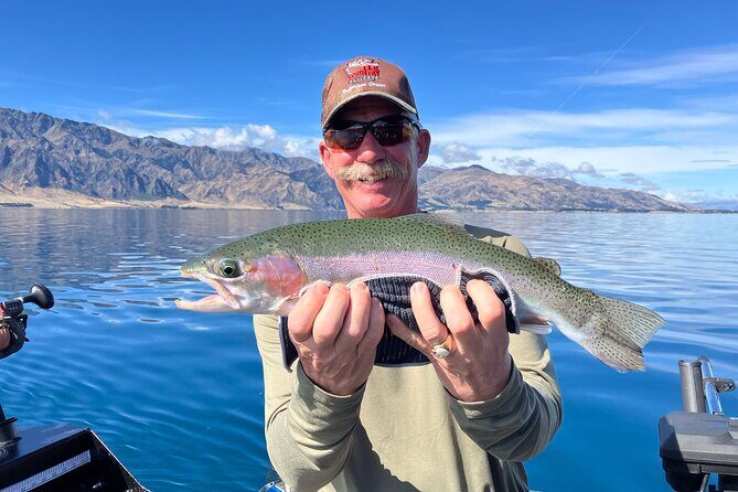 Lake Wānaka: 3 hour Fishing Adventure by Boat - Getting on the Water: Meeting the Catch a Fish Boat