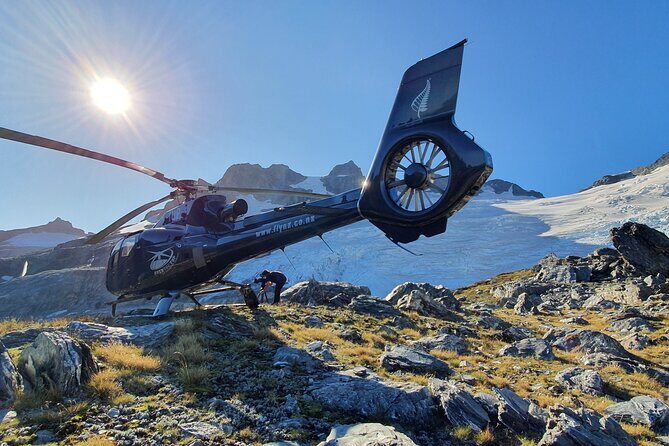 Milford and Fiordland Highlights Tour by Helicopter from Queenstown - Why helicopter time beats a long drive in Fiordland