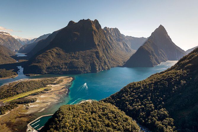 Milford Sound Coach and Cruise Tour from Queenstown with Flyback - Queenstown morning: departure time and how the coach helps