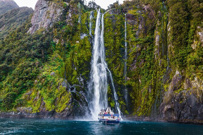 Milford Sound Cruise from Queenstown or Te Anau - Who This Milford Sound Cruise Fits Best (and Who Should Rethink It)