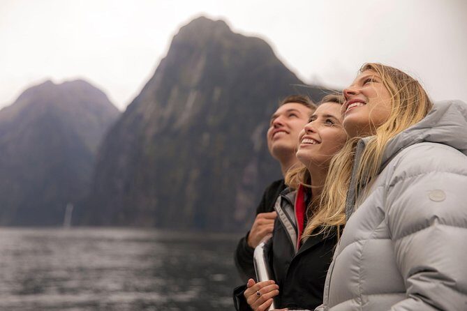 Milford Sound Cruise: Stunning Views & Optional Picnic or Buffet - Live commentary, big windows, and spotting wildlife like a pro