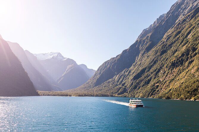 Milford Sound Day Tour from Queenstown - Queenstown to Milford: why this tour is the easy way to do Fiordland