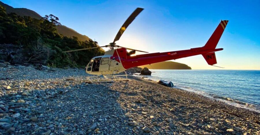 Milford Sound Extended Helicopter Flight & 3 Landings - The 150-Minute Experience: Long Views, Short Windows