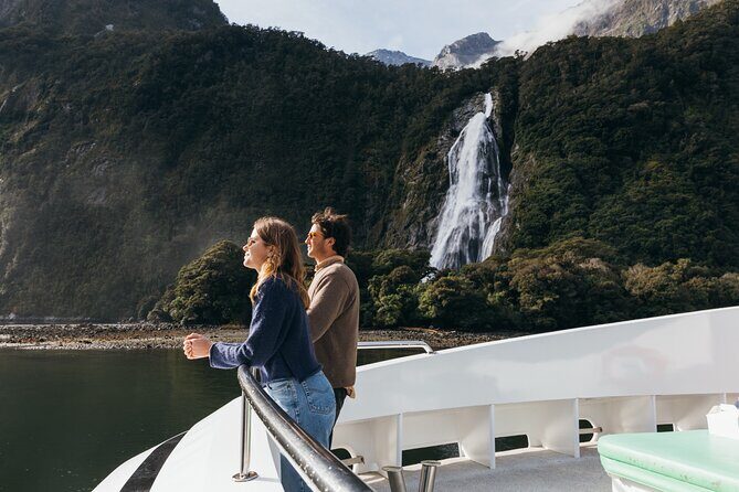 Milford Sound Fly-Cruise-Fly Tour from Queenstown - Fly rather than drive: what that saves you