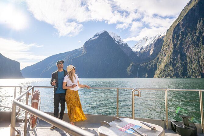 Milford Sound Full Day Tour from Te Anau with Cruise - Key things that make this tour work