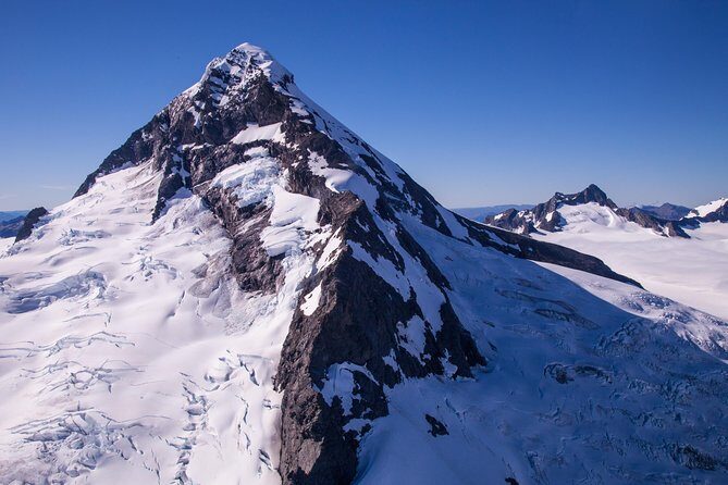 Milford Sound Glacier Flight & Cruise from Wanaka - Small-group day: what a 23-person cap changes