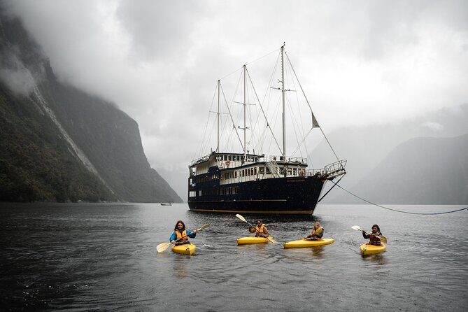 Milford Sound Mariner Overnight Cruise - Cruising the full length of Milford Sound and seeing Mitre Peak up close