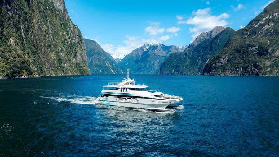 Milford Sound: Nature Cruise on a Modern Catamaran - Why a Modern Catamaran Makes Milford Sound Easier to Enjoy