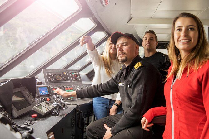Milford Sound Nature Cruise with Southern Discoveries - Lady Bowen Falls and Stirling Falls: the moment you feel the fjord