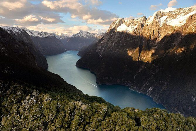 Milford Sound Scenic Flight with Landing from Queenstown - Flying into Milford Sound: the outbound route’s best hits