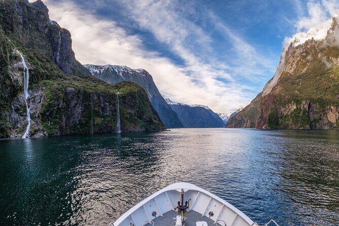 Milford Sound Tour from Queenstown with Cruise - Mirror Lakes, Monkey Creek, and the Kea odds