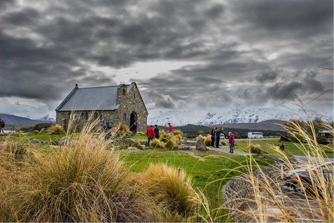 Mount Cook Day Tour from Queenstown - Geraldine Visitor Information Centre: a pleasant reset on the way in