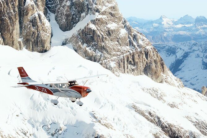 Mt. Cook Fly Explore Fly ex Queenstown by Glenorchy Air - Key highlights at a glance