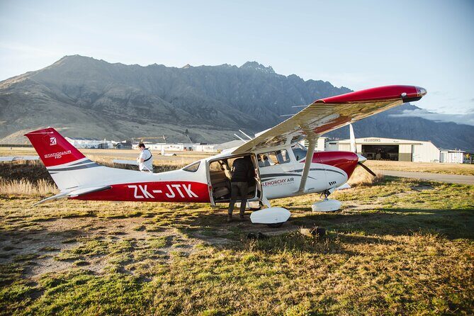 Mt. Cook Fly Explore Fly ex Queenstown by Glenorchy Air - Hooker Valley Track: a short walk with big payoffs