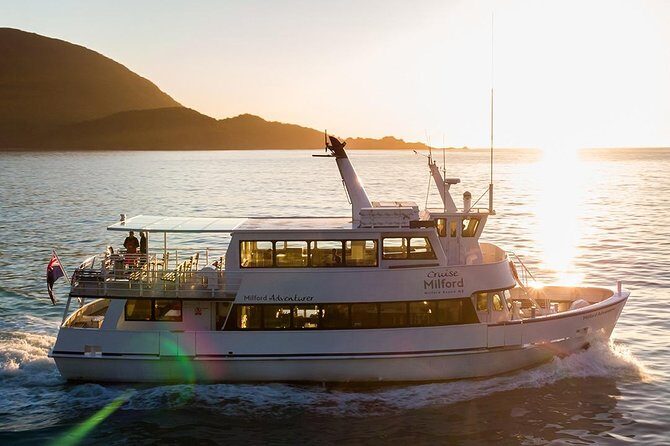 Premium Milford Sound Tour, Cruise & Lunch from Te Anau - Mirror Lakes: tiny stroll, big photo odds