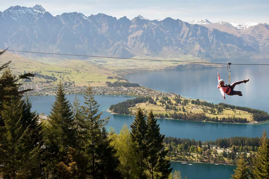Queenstown: 2-Hour Zipline Tour with 4-Lines - A 2-hour zipline that builds courage step by step