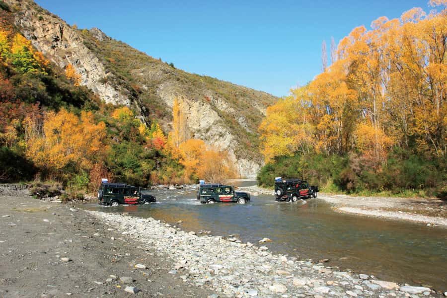 Queenstown: 4WD Lord Of the Rings Tour Half-Day Tour - From Shotover Street to Wakatipu Basin in a 6-seater 4WD