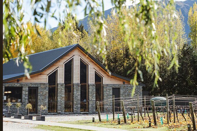 Queenstown: Afternoon Wine & Beer Tour with Platters - Group Size and the Vibe: Why Max 14 Feels Better Than Crowds