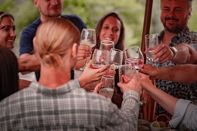 Queenstown Gin and Whiskey tours - Cardrona Distillery: guided gin stories with admission included