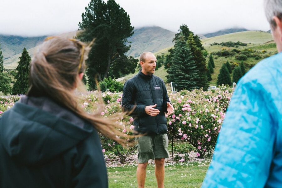 Queenstown: Helicopter Flight and Gin Tasting Tour - Queenstown-to-mountain: the helicopter moment that anchors the day