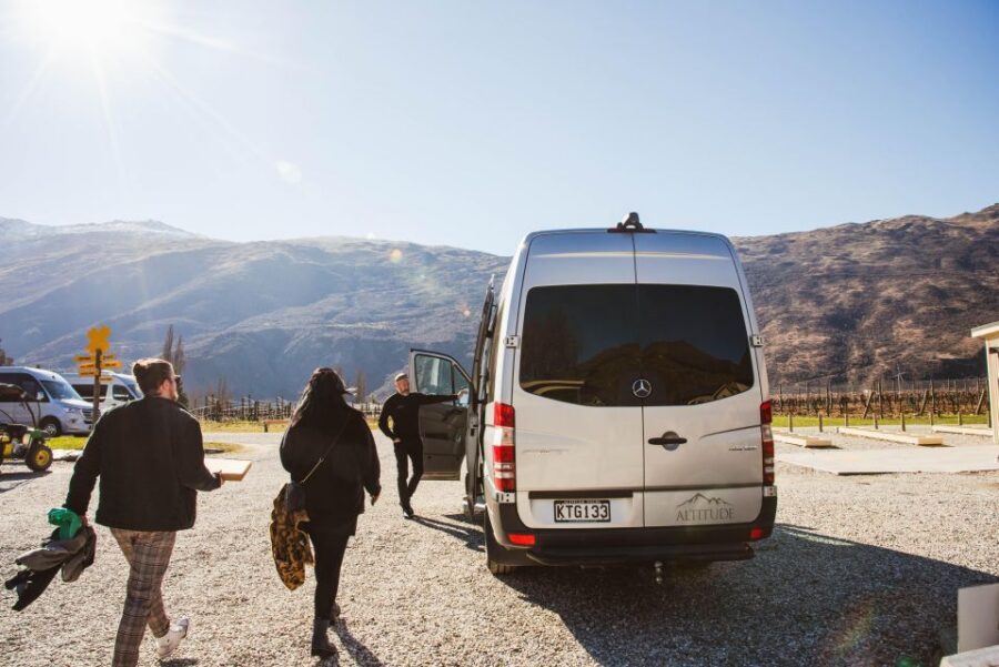 Queenstown: Helicopter & Wine Tasting Tour - 18+ wines and how the guide keeps it from getting messy