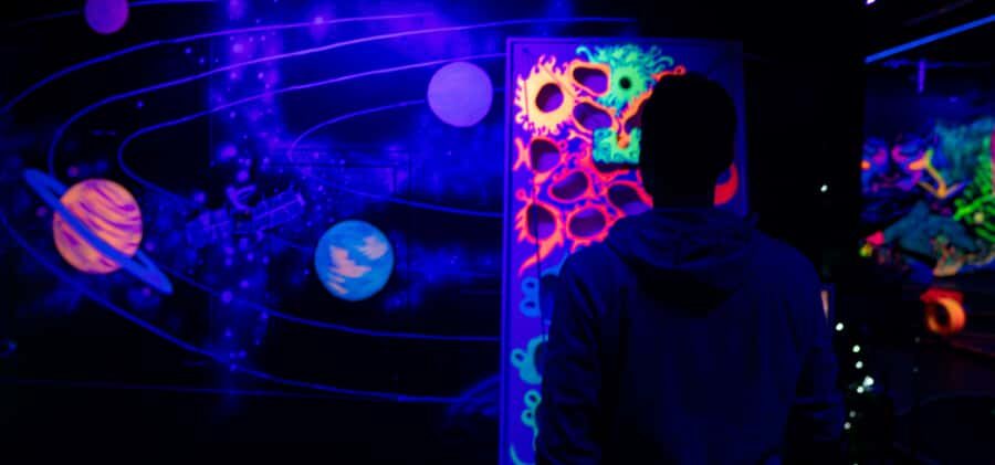 Queenstown: Indoor Putt 'n' Glow Mini Golf - Entering Thrillzone Queenstown: the UV mini-golf vibe